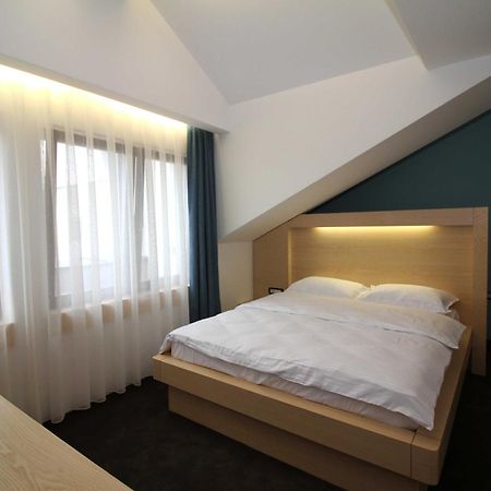 פרישטינה Hotel International Prishtina & Spa חדר תמונה