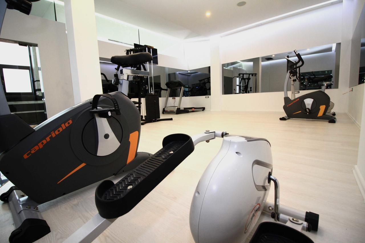 פרישטינה Hotel International Prishtina & Spa מראה חיצוני תמונה