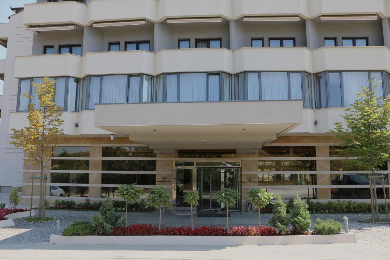 פרישטינה Hotel International Prishtina & Spa מראה חיצוני תמונה
