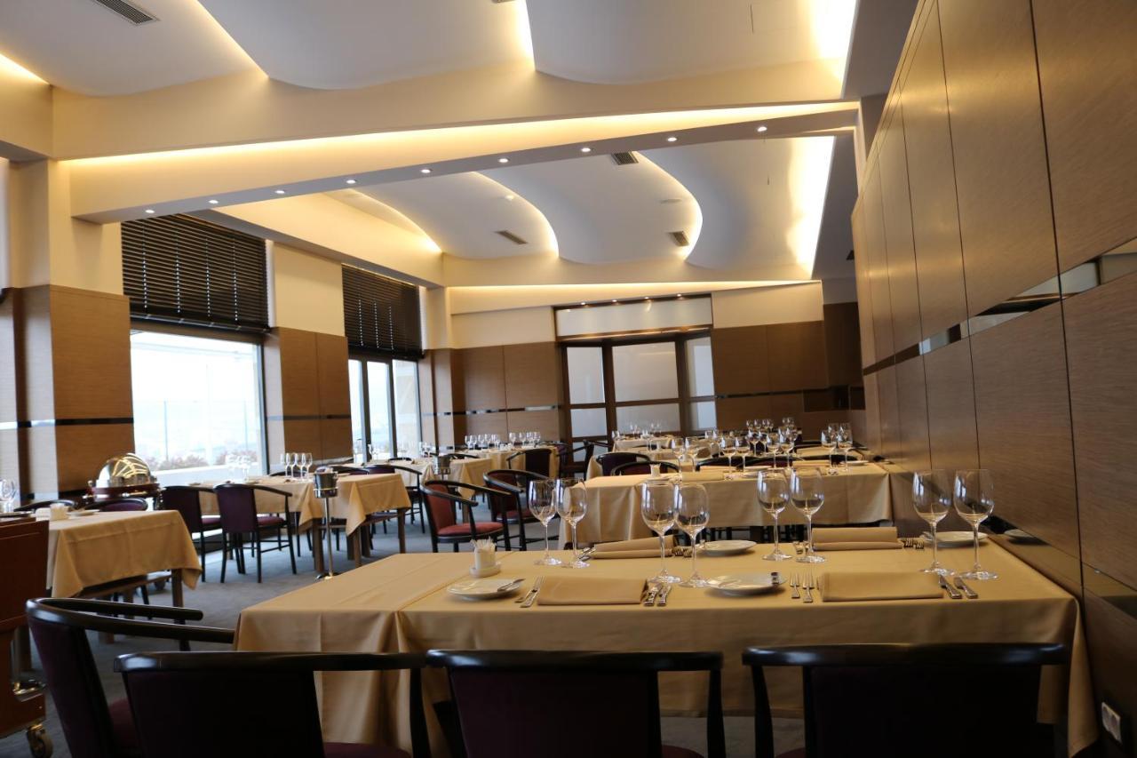פרישטינה Hotel International Prishtina & Spa מראה חיצוני תמונה